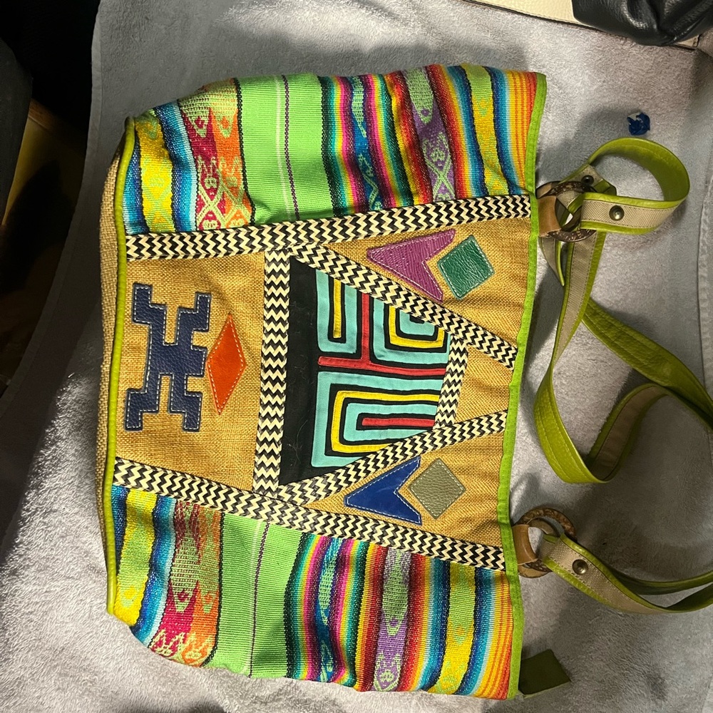Two great looking Spanish style bags great for the beach vacation